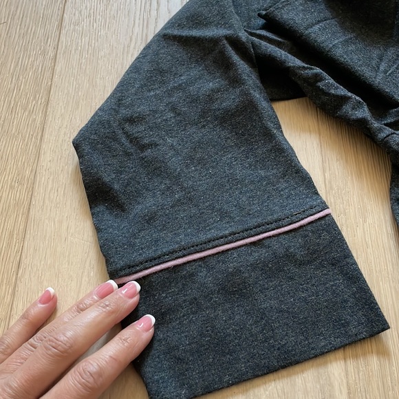 NWT Pact Robe+Voted #1+Organic cotton.+Charcoal+Lavender+100% Cotton - Picture 4 of 5